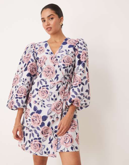 YAS wrap front structured mini dress in statement floral print, 3 of 4