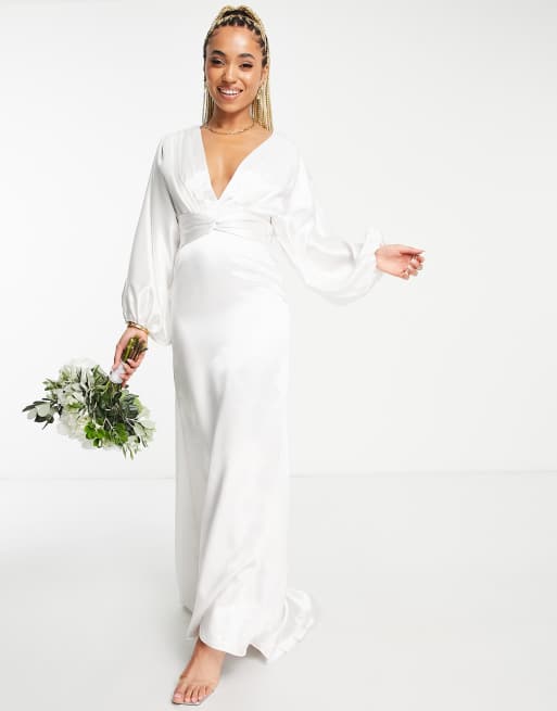 Yaura Bridal – Suknia maxi z kimonowymi rękawami w kolorze kości słoniowej