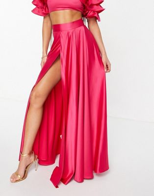 Yaura pleated maxi skirt co-ord in pink