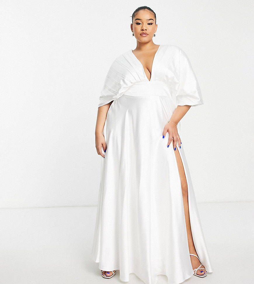Yaura Plus plunge maxi dress in ivory-White