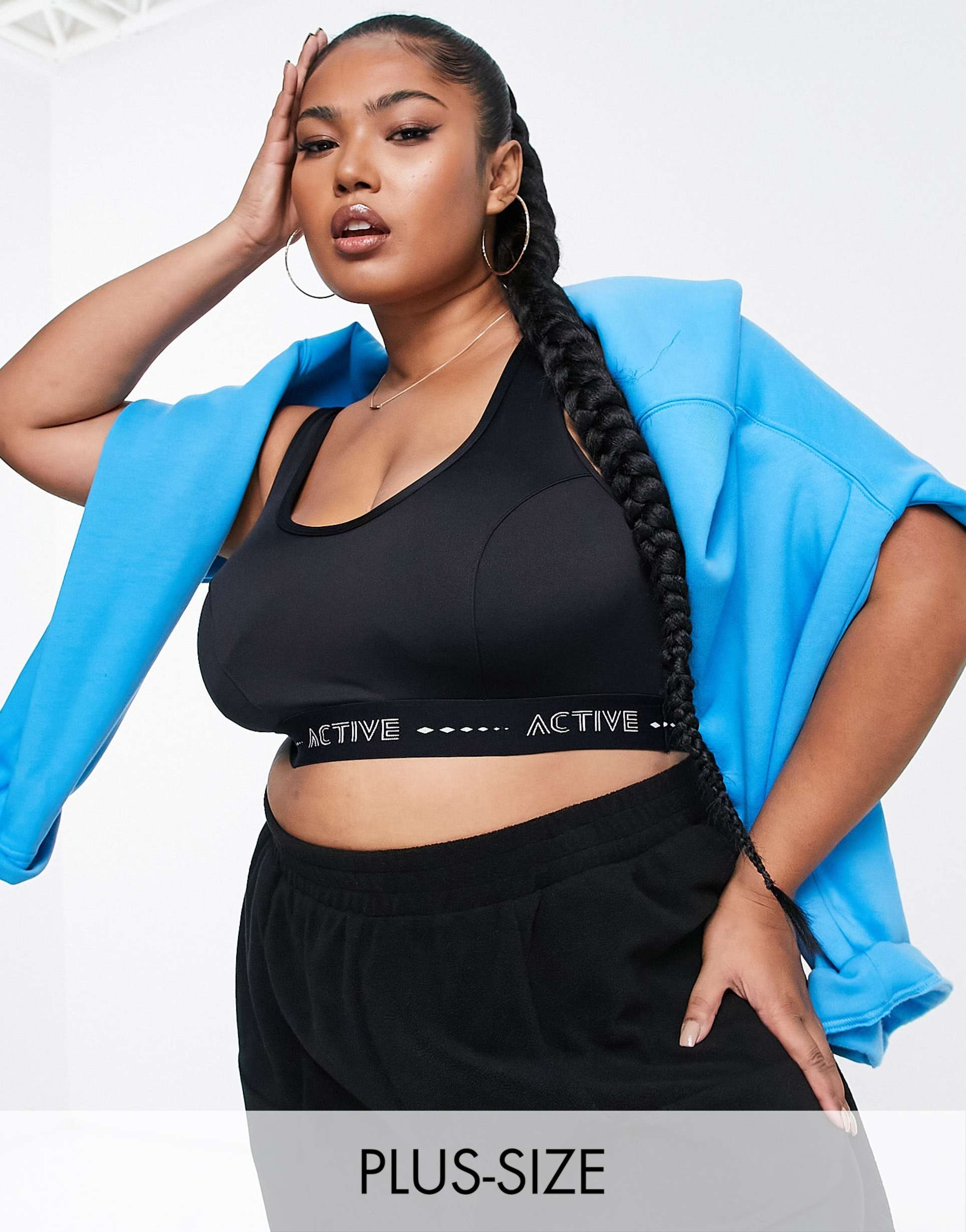 yours active crop top in black