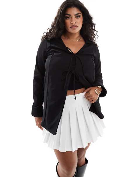 Yours bow front split sleeve top in black - view 1