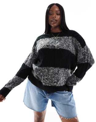 Yours Yours cable knitted jumper in grey and black-Multi
