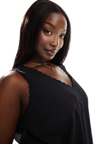 Yours – Camisole in Schwarz mit Muschelsaum - view 1