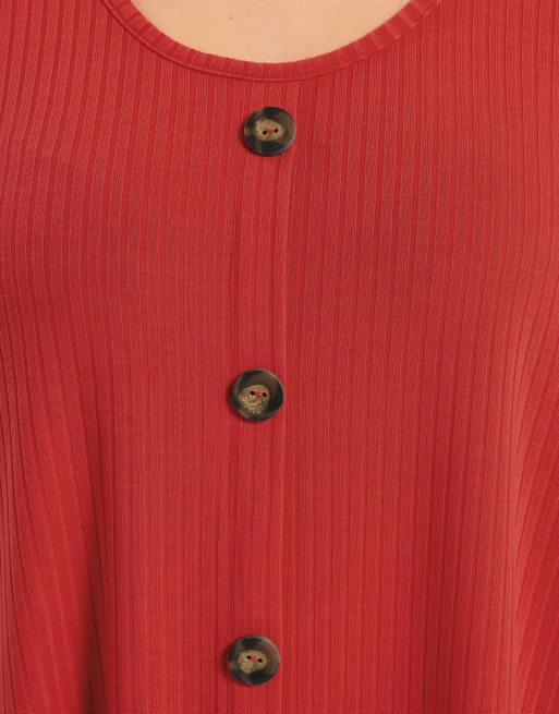 Yours Clothing Button front ribbed swing top in red, 4 of 4