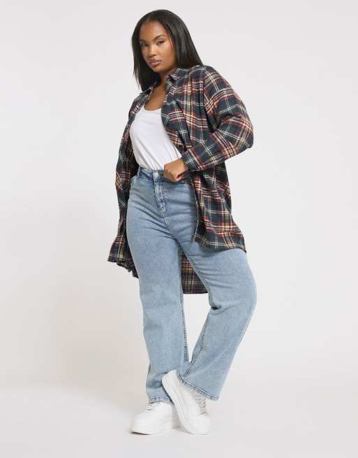 Yours Clothing Check oversized shirt in blue, 2 of 4