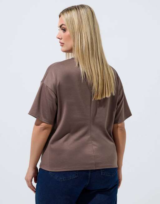 Yours Clothing Cinched waist t-shirt in brown, 3 of 4