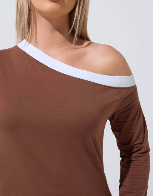 Yours Clothing Contrast off shoulder top in brown, 4 of 4