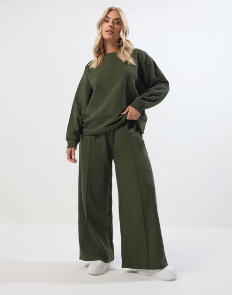 Yours Clothing Crew neck sweatshirt & jogger set in green - view 1