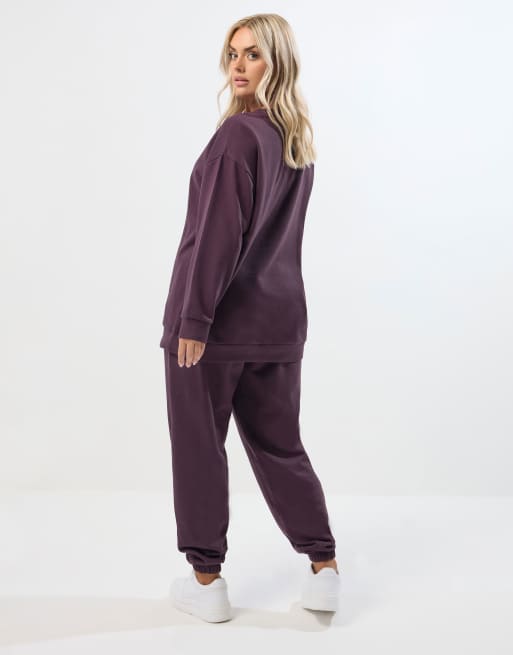Yours Clothing Crew neck sweatshirt & jogger set in purple, 2 of 3