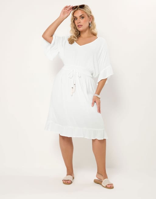 Yours Clothing Crinkle beach dress in white, 4 of 4