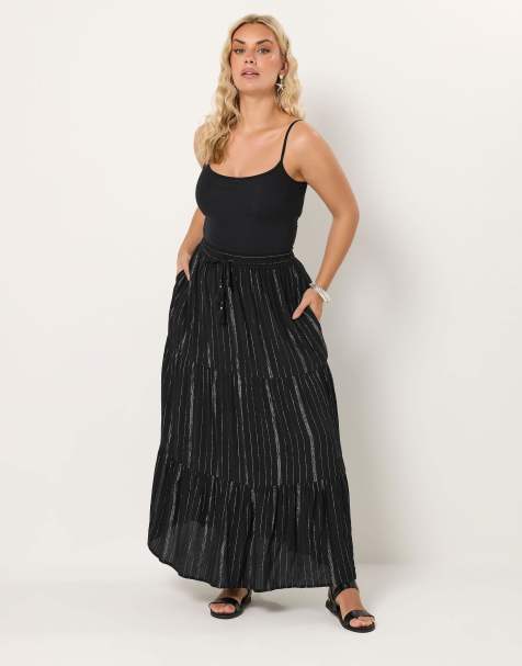Yours Clothing Crinkle maxi beach skirt in black - view 1