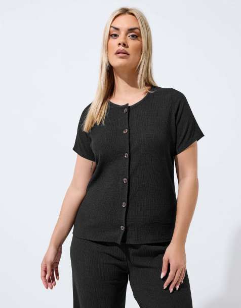 Yours Clothing Crinkle short sleeve top in black