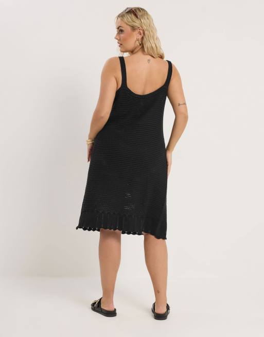 Yours Clothing Crochet mini swing dress in black, 2 of 4