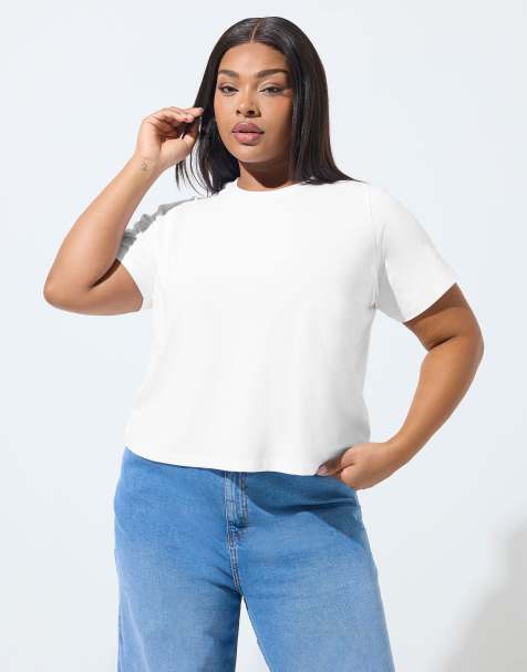 Yours Clothing Cropped boxy t-shirt in white