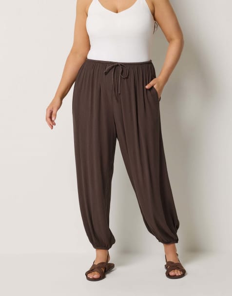 Yours Clothing Cuffed balloon trousers in brown