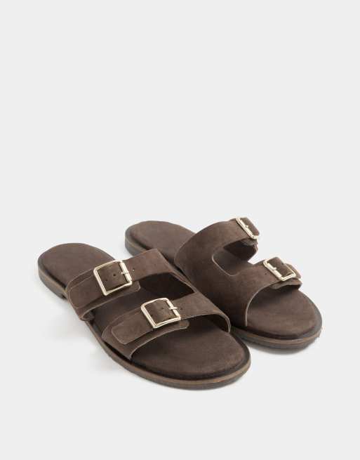 Yours Clothing Double buckle footed mule in extra wide eee fit in brown, 2 of 4