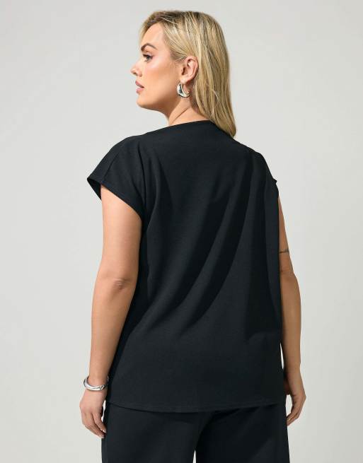 Yours Clothing Drape shoulder top in black, 3 of 4