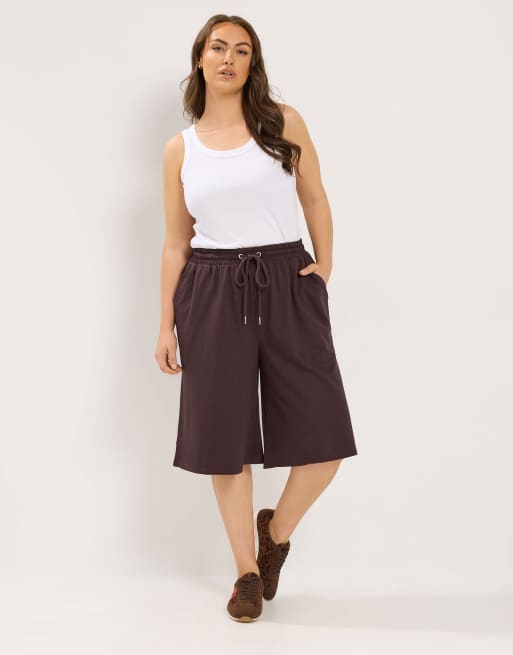 Yours Clothing Drawstring jorts in brown, 2 of 4
