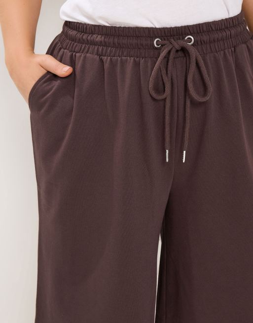 Yours Clothing Drawstring jorts in brown, 4 of 4