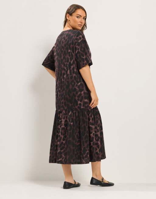 Yours Clothing Drop waist maxi dress in brown, 3 of 4