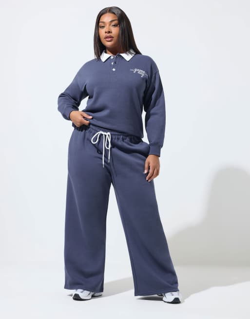 Yours Clothing Embroidered wide leg joggers in navy, 2 of 4