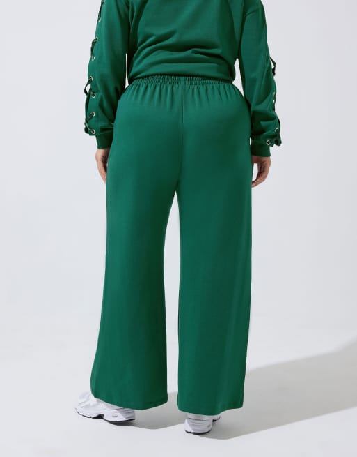 Yours Clothing Eyelet drawstring joggers in green, 3 of 4