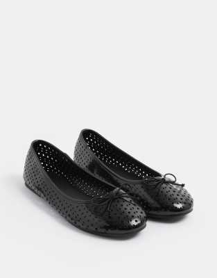 Yours Clothing Faux leather ballet pumps in wide e fit and extra wide eee fit in black