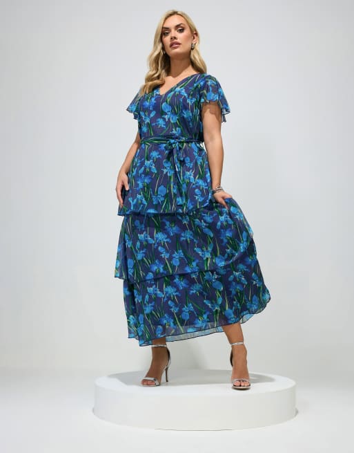 Yours Clothing Floral tiered maxi dress in blue, 2 of 4