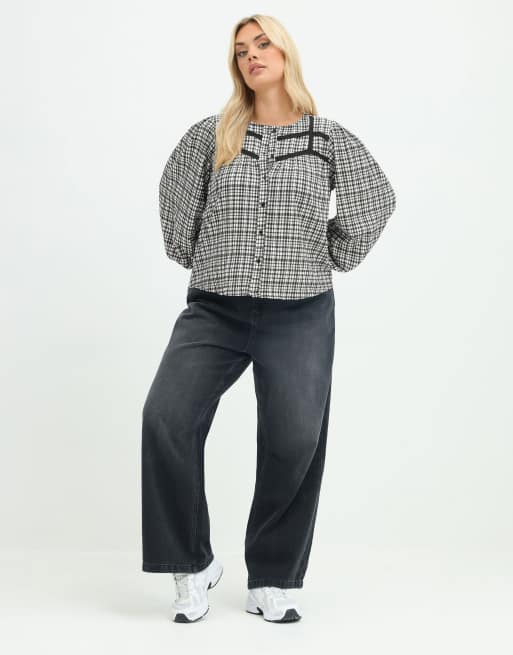 Yours Clothing Gingham button through blouse in black, 2 of 4