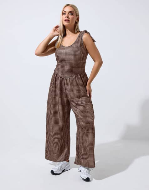 Yours Clothing Gingham jumpsuit in brown - view 1