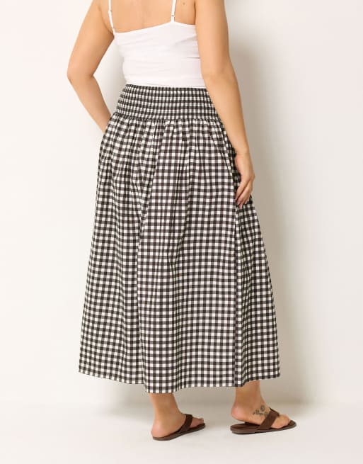 Yours Clothing Gingham maxi skirt in brown, 3 of 4