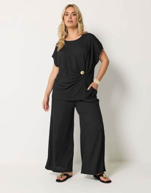 Yours Clothing Grown on sleeve top in black, 2 of 4