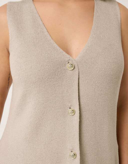 Yours Clothing Knitted waistcoat in natural, 3 of 4