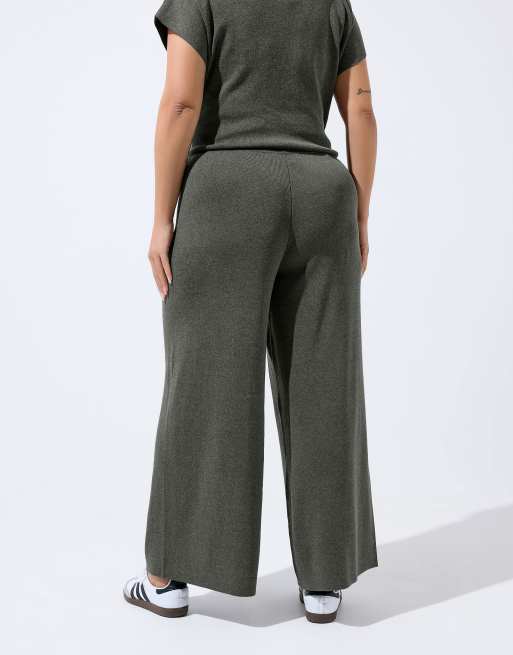 Yours Clothing Knitted wide leg trousers in grey, 3 of 4