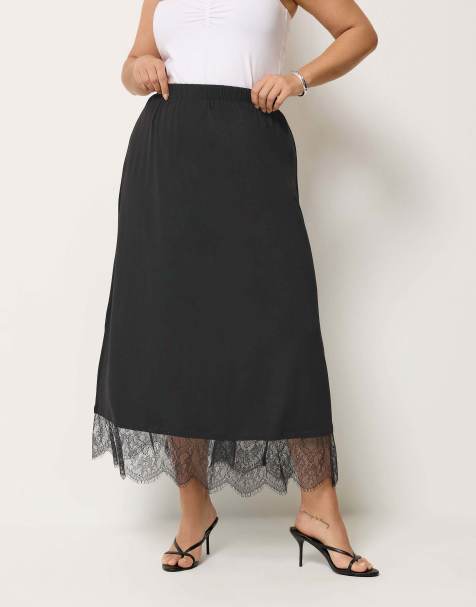 Yours Clothing Lace trim gathered skirt in black - view 1