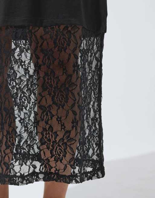 Yours Clothing Lace trim maxi dress in black, 4 of 4
