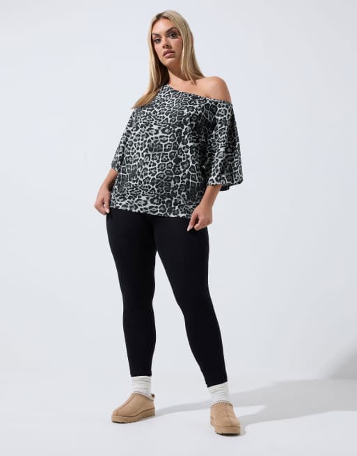 Yours Clothing Leopard off shoulder tee in grey, 2 of 4