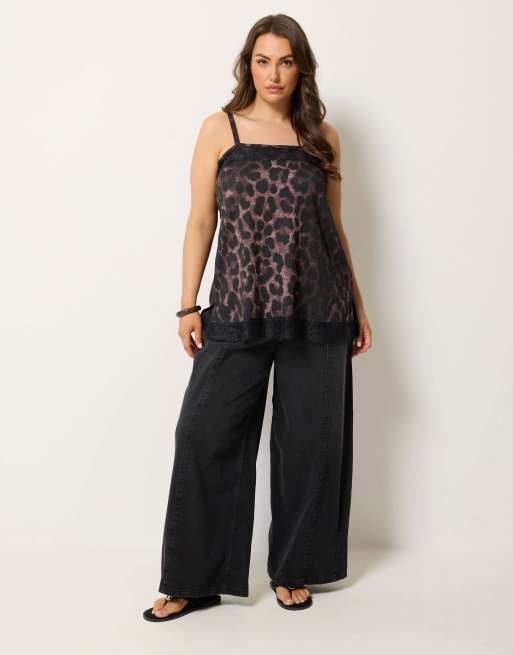 Yours Clothing Leopard print lace trim vest top in brown, 2 of 4
