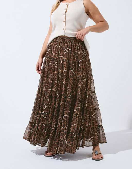 Yours Clothing Leopard print maxi skirt in brown, 3 of 4