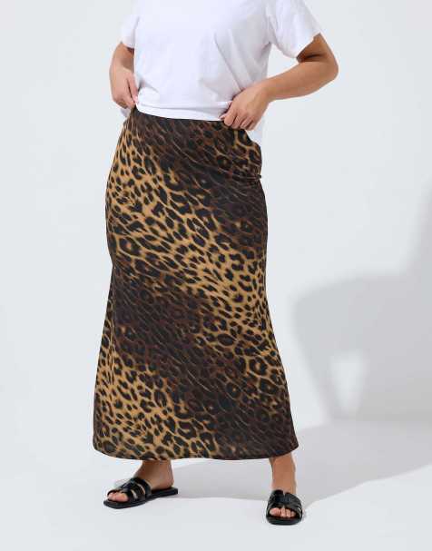 Yours Clothing Leopard print maxi skirt in brown - view 1
