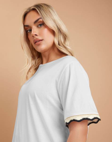 Yours Clothing Metallic crochet trim t-shirt in white