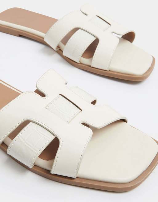 Yours Clothing Mule sandals in wide e fit in white, 4 of 4