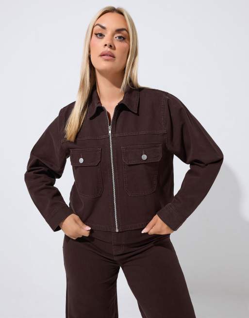 Yours Clothing Pocket denim jacket in brown, 3 of 4