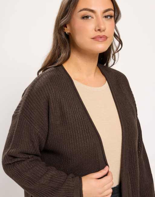Yours Clothing Pointelle chunky knitted cardigan in brown, 3 of 4