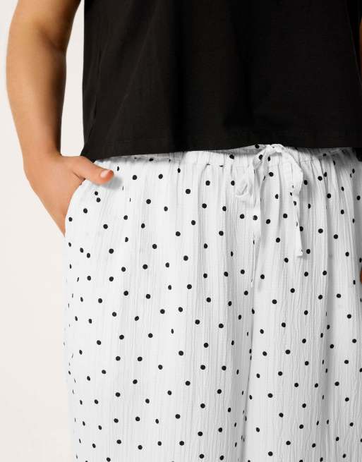 Yours Clothing Polka dot culottes in white, 4 of 4