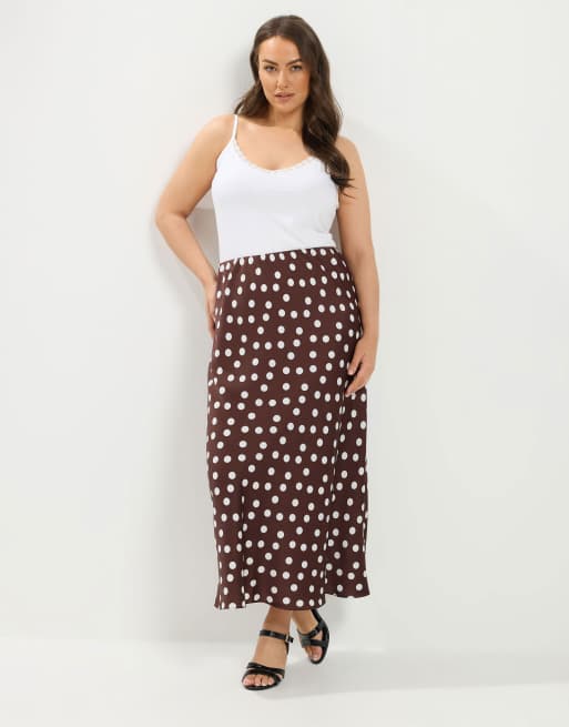 Yours Clothing Polka dot maxi satin skirt in brown, 2 of 4