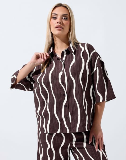 Yours Clothing Printed boxy shirt in brown - view 1