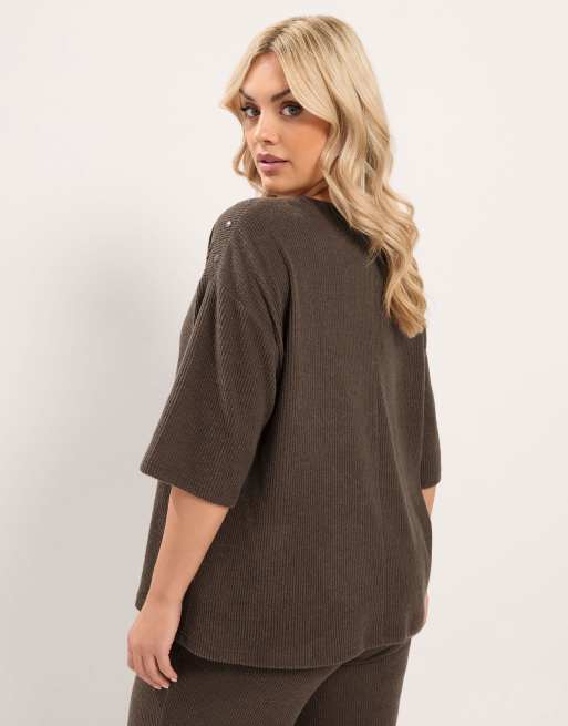 Yours Clothing Ribbed studded top in brown, 3 of 4