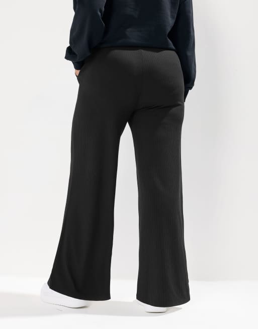 Yours Clothing Ribbed wide leg trousers in black, 3 of 4